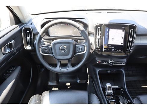 Used 2022 Volvo XC40 T5 Inscription AWD/4WD image 21