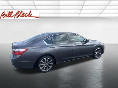 Used 2015 Honda Accord Sport image 5