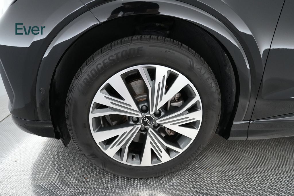 Used 2023 Audi Q4 e-tron Premium Plus w/ Premium Plus RWD image 18