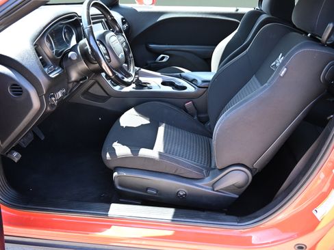 Used 2021 Dodge Challenger R/T Scat Pack RWD image 10