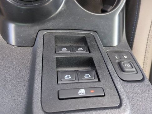 Used 2024 Ford Bronco Wildtrak AWD/4WD image 26