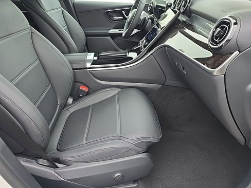 New 2026 Mercedes-Benz GLC 300 4MATIC image 33