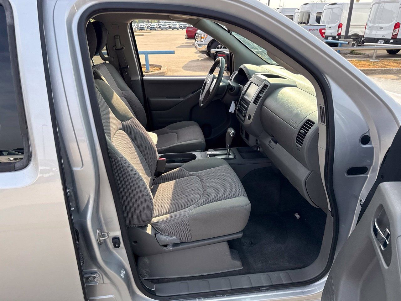 Used 2019 Nissan Frontier SV RWD image 13