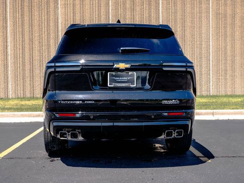 Certified 2025 Chevrolet Traverse High Country AWD/4WD image 8