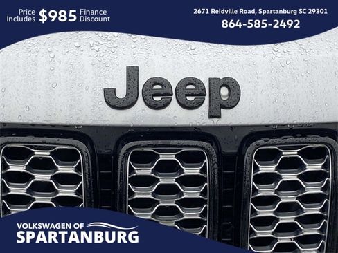 Used 2019 Jeep Grand Cherokee Altitude image 10