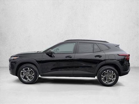 New 2026 Chevrolet Trax LT w/ Driver Confidence Package FWD image 5