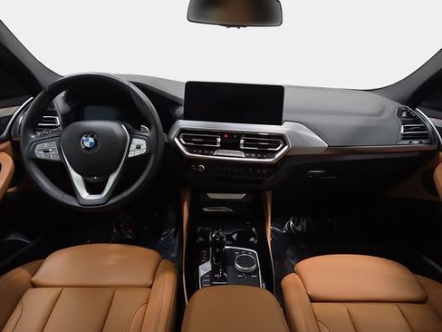 Certified 2023 BMW X4 xDrive30i w/ Premium Package AWD/4WD image 9
