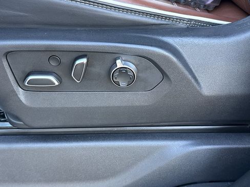 Used 2024 GMC Sierra 2500 Denali Ultimate image 20