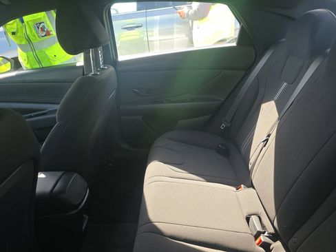 Used 2026 Hyundai Elantra Sport FWD image 11