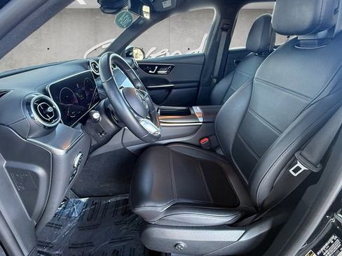 Used 2024 Mercedes-Benz GLC 300 image 19