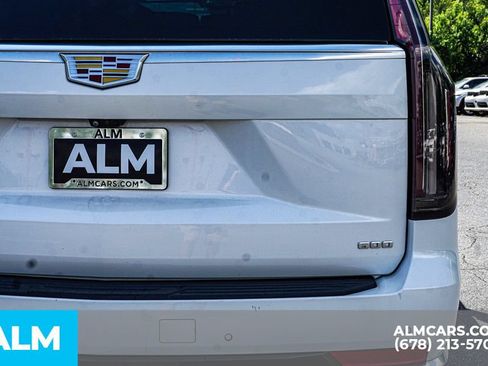 Used 2023 Cadillac Escalade Premium Luxury w/ Performance Package AWD/4WD image 14