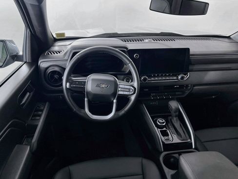 Used 2025 Chevrolet Colorado Trail Boss w/ Midnight Edition AWD/4WD image 24