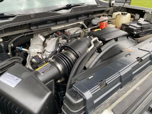 Used 2021 Chevrolet Silverado 2500 LT w/ Convenience Package AWD/4WD image 27