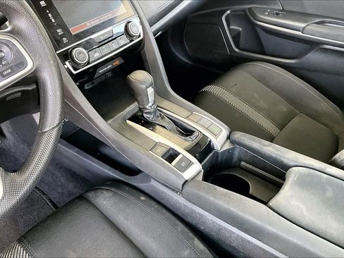 Used 2018 Honda Civic EX image 15