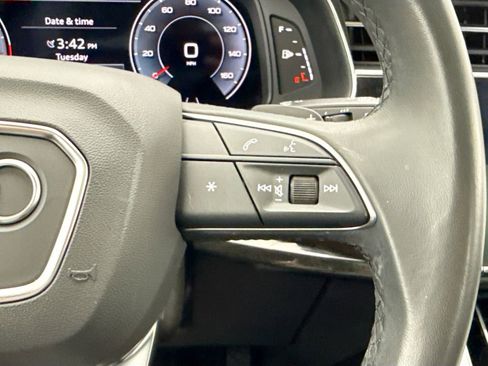 Used 2023 Audi Q7 2.0T Premium Plus w/ Premium Plus Package image 12