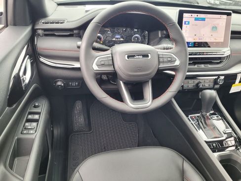 New 2026 Jeep Compass Trailhawk w/ Sun, Sound & Navigation Group image 5