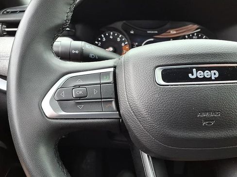 Used 2024 Jeep Compass Latitude image 26