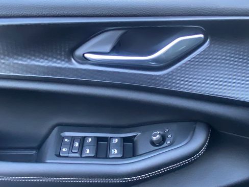 New 2025 Jeep Grand Cherokee L Altitude image 7