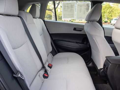 Used 2024 Toyota Corolla Cross L AWD/4WD image 13