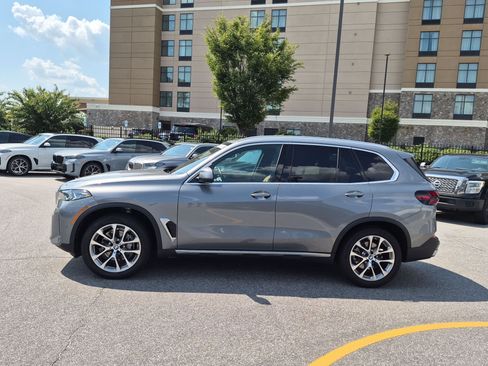 Certified 2025 BMW X5 sDrive40i w/ Premium Package RWD image 6