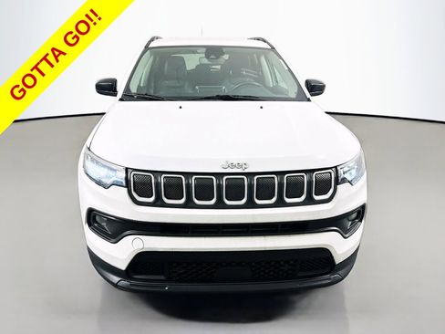 Used 2022 Jeep Compass Latitude AWD/4WD image 2
