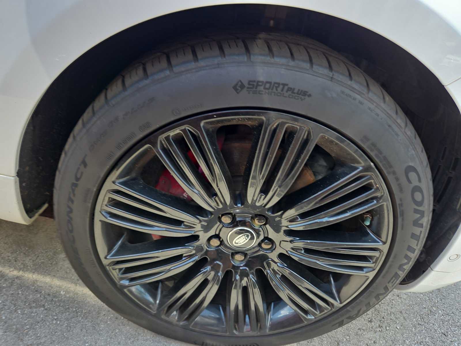 Used 2019 Land Rover Range Rover Sport Supercharged AWD/4WD image 2