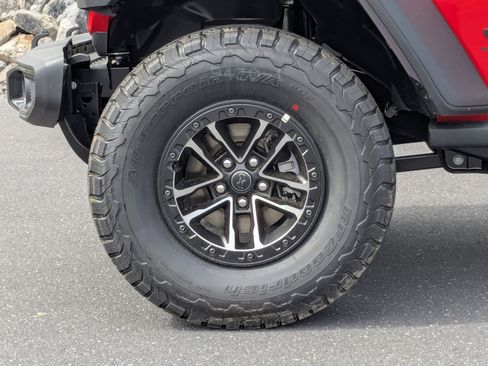 New 2025 Jeep Wrangler Unlimited Sport image 9