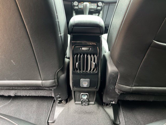 Used 2025 Jeep Compass Limited AWD/4WD image 16