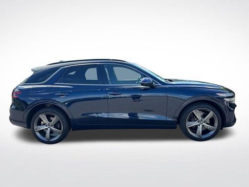 Used 2023 Genesis GV70 2.5T w/ Sport Prestige Package AWD/4WD image 7