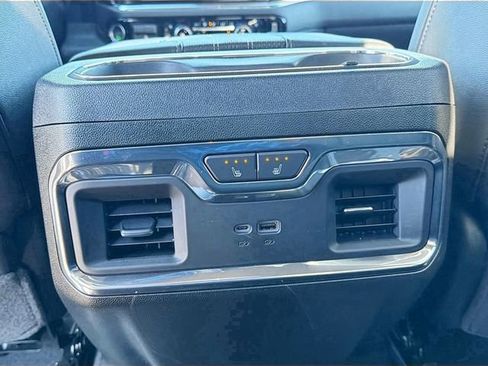 Used 2025 Chevrolet Silverado 1500 High Country w/ High Country Premium Package AWD/4WD image 19