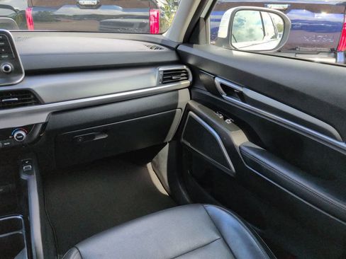 Used 2021 Kia Telluride S FWD image 17