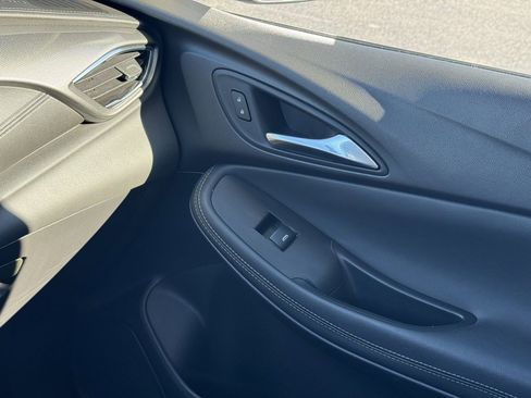 Used 2023 Buick Encore GX Select w/ Sport Touring Package image 34