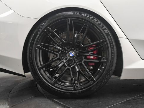 Used 2025 BMW M5 w/ Carbon Package image 34