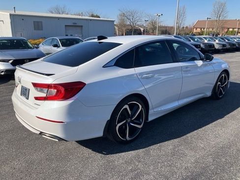 Certified 2022 Honda Accord Sport image 3