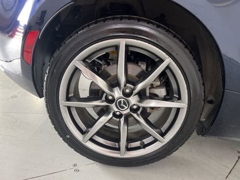 Used 2021 MAZDA MX-5 Miata RF Grand Touring RWD image 16