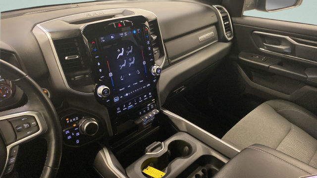 Used 2023 RAM 1500 Big Horn AWD/4WD image 17