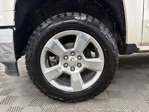 Used 2015 Chevrolet Silverado 1500 LT w/ LT Convenience Package image 10