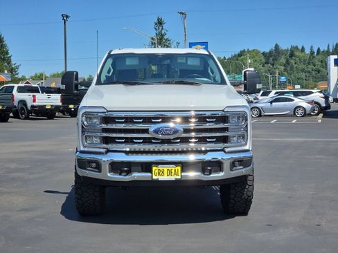 Used 2023 Ford F350 Lariat w/ Lariat Ultimate Package AWD/4WD image 3
