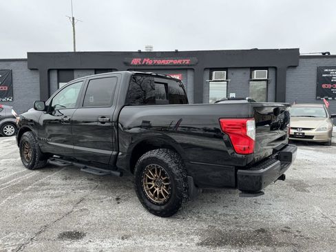 Used 2021 Nissan Titan SV w/ Accessory Utility Package image 3