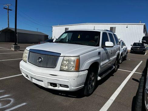 Used 2002 Cadillac Escalade AWD image 1