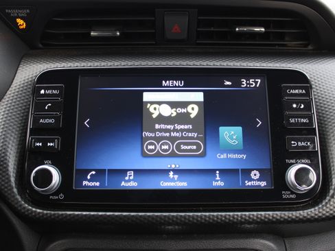 Certified 2024 Nissan Kicks SV image 19