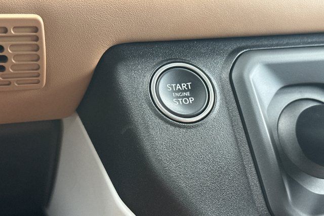 Used 2025 Land Rover Defender 110 S AWD/4WD image 22