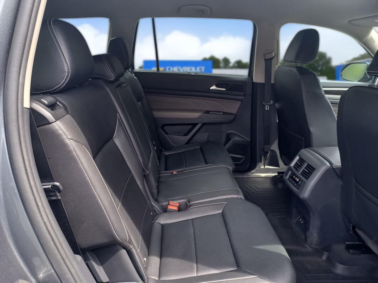 Used 2022 Volkswagen Atlas SE AWD/4WD image 17