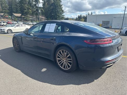 Used 2020 Porsche Panamera 4 image 4