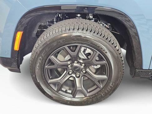 New 2026 Jeep Grand Wagoneer Limited w/ Rear Seat Video Group I AWD/4WD image 12