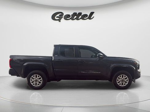 Used 2024 Toyota Tacoma SR5 RWD image 4