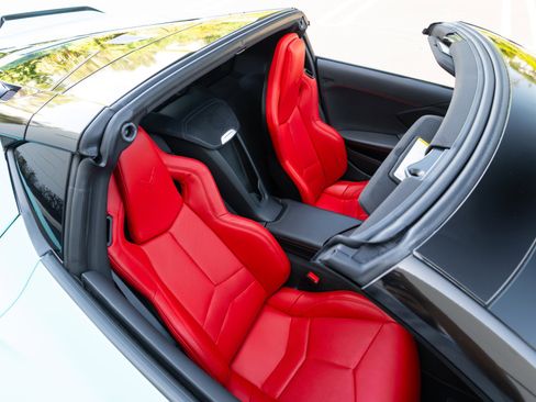 Used 2025 Chevrolet Corvette Z06 RWD image 70