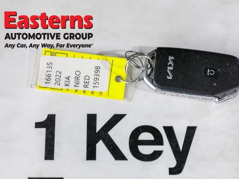 Used 2022 Kia Niro EX w/ Cold Weather Package image 9