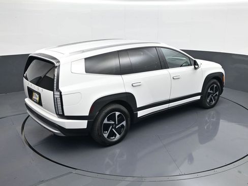 New 2026 Hyundai Ioniq 9 S image 17