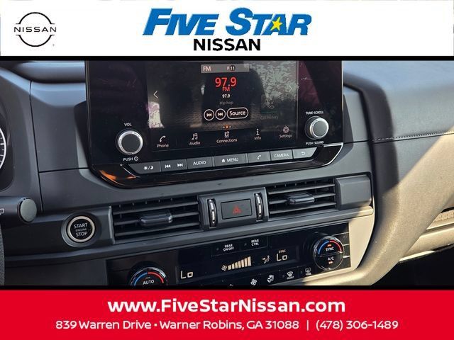 Used 2024 Nissan Pathfinder S FWD image 19